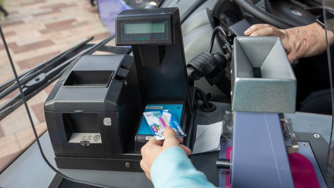 U22s bus card in use